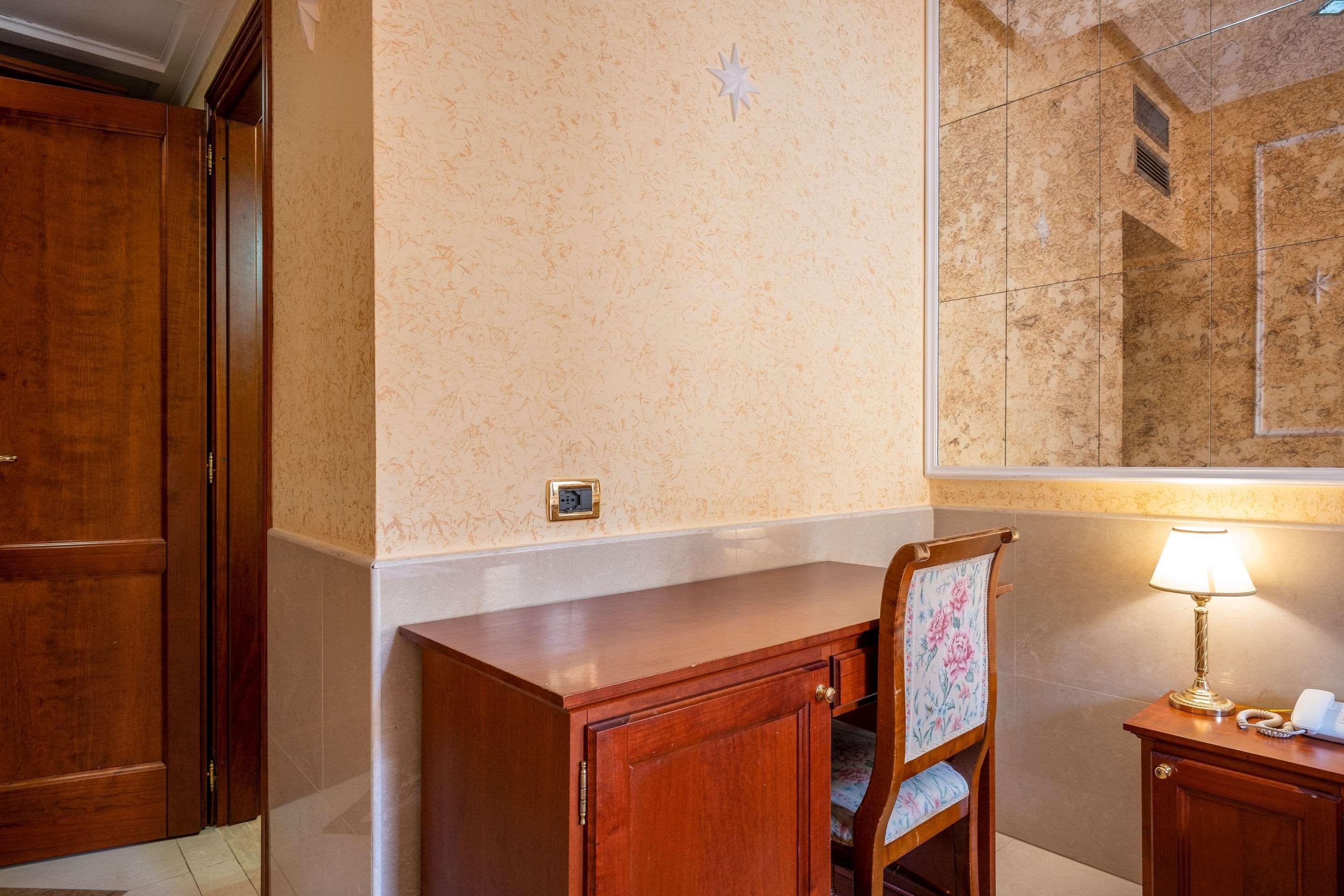 Hotel Bolivar Roma Esterno foto
