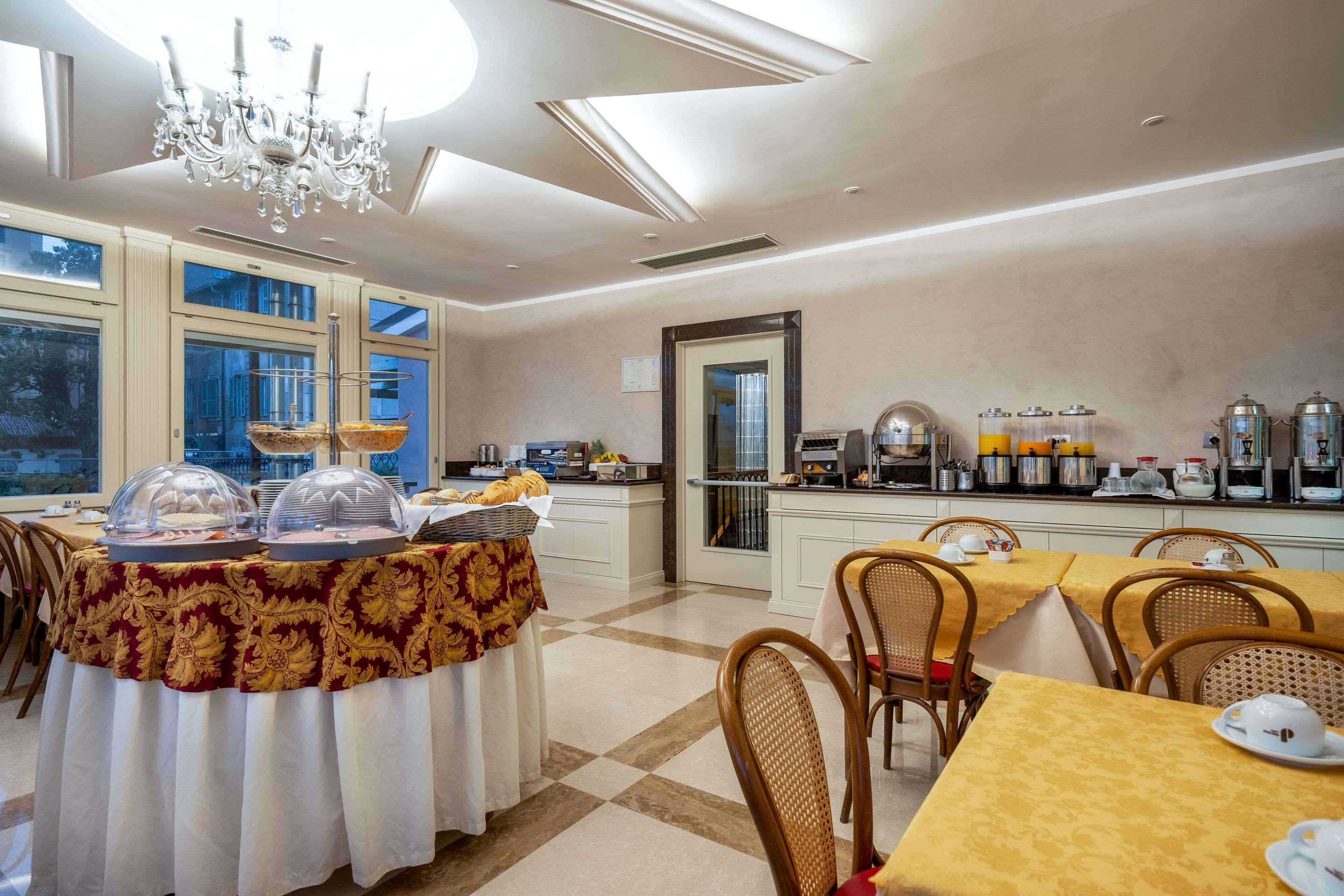 Hotel Bolivar Roma Esterno foto