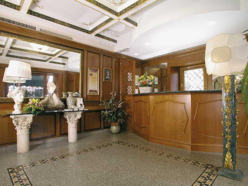 Hotel Bolivar Roma Esterno foto