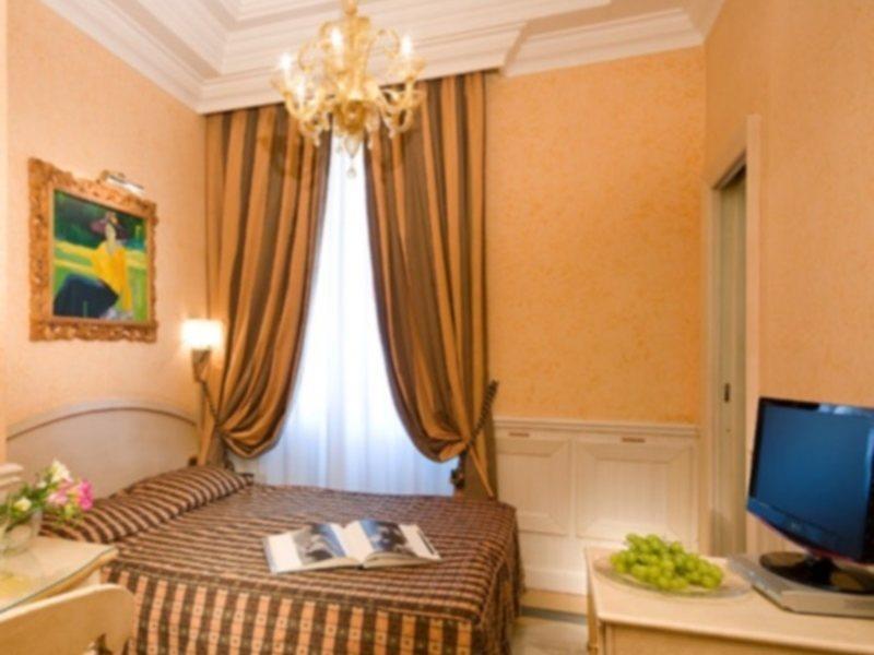 Hotel Bolivar Roma Esterno foto