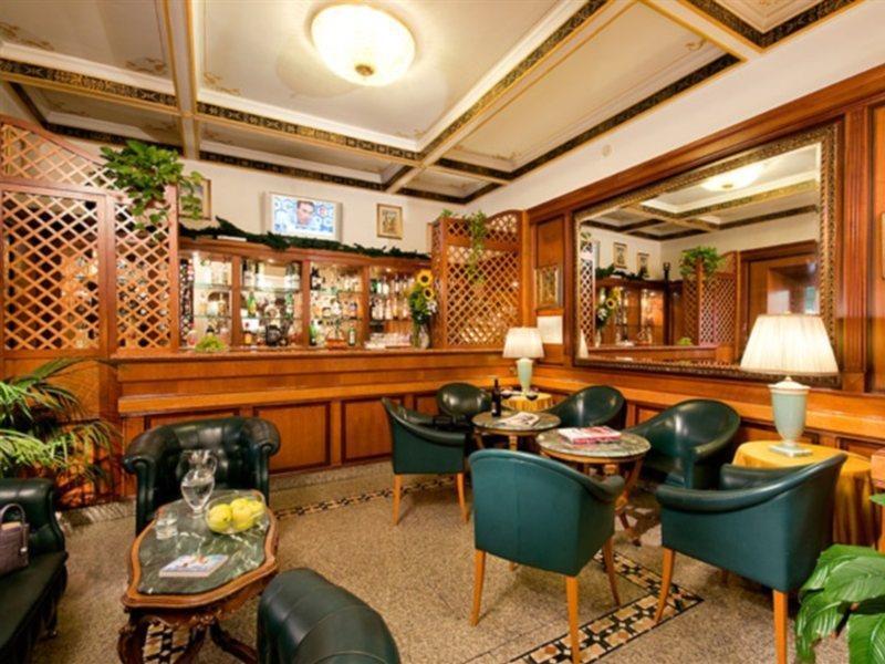 Hotel Bolivar Roma Esterno foto